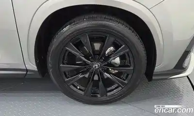 Lexus NX 2023 2.5 Автомат в Москве № 499632, миниатюра 5