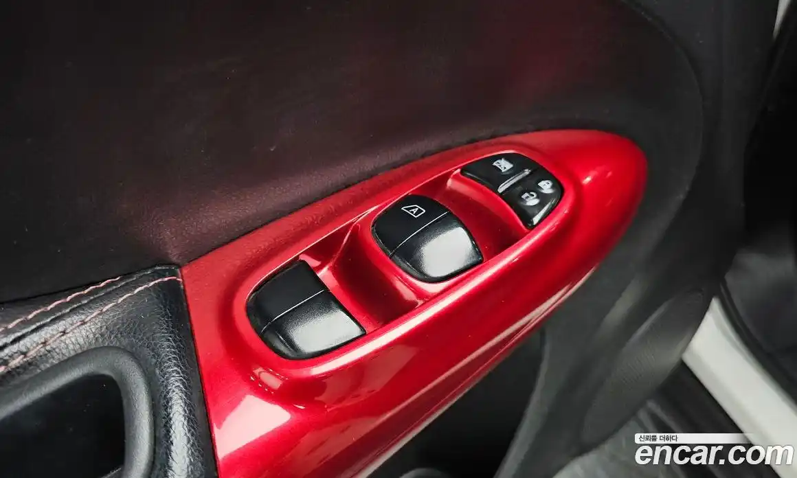 Nissan Juke 2014 1.6 Автомат в Москве № 500586, фото 17