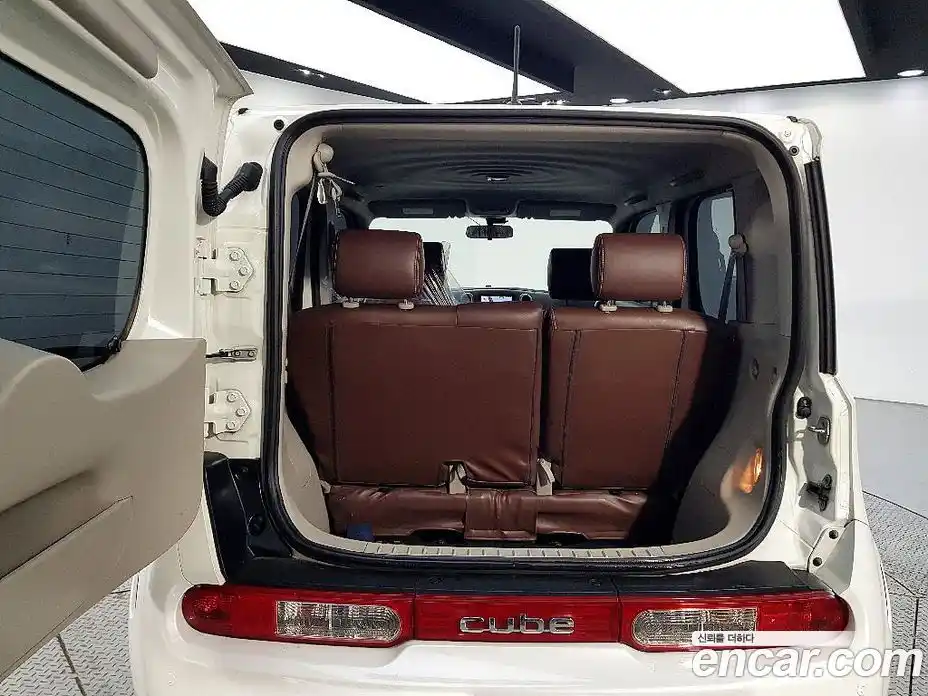 Nissan Cube 2012 1.8 Автомат в Москве № 500591, фото 16