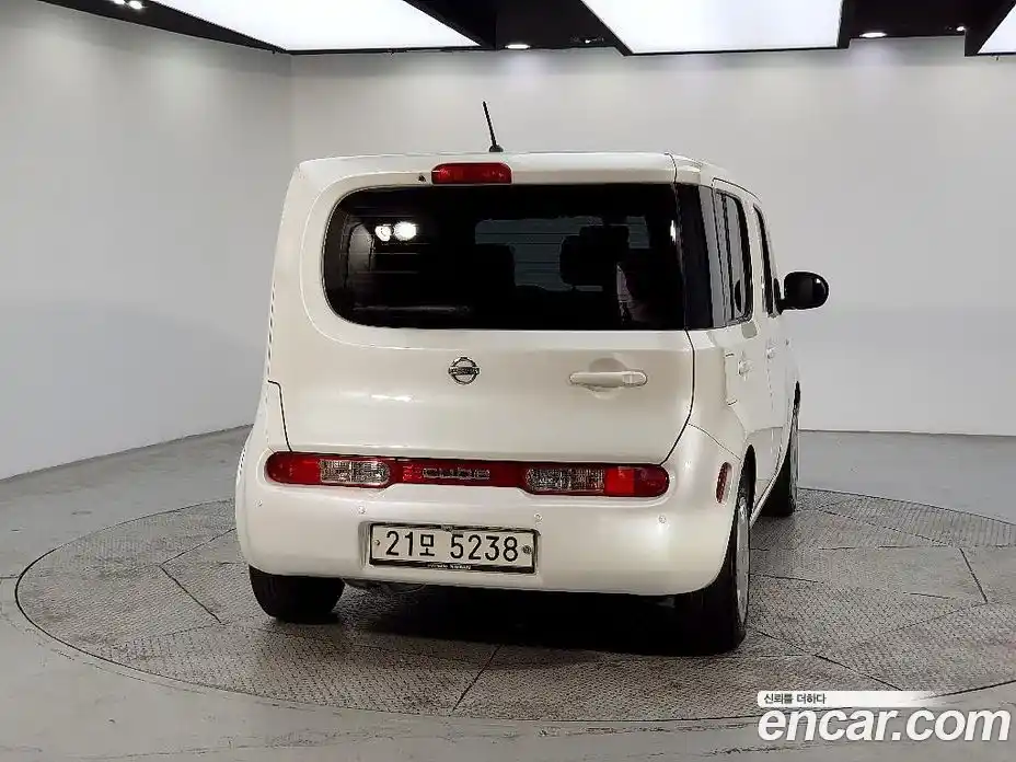 Nissan Cube 2012 1.8 Автомат в Москве № 500591, фото 3
