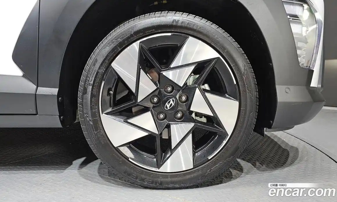 Hyundai Kona 2023 1.6 Автомат в Москве № 517115, фото 5