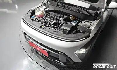 Hyundai Kona 2023 1.6 Автомат в Москве № 517115, миниатюра 6