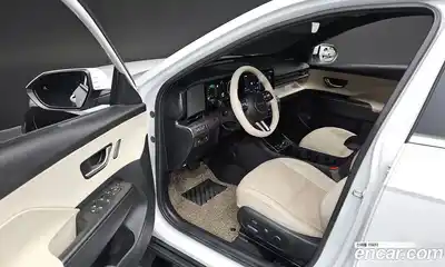 Hyundai Kona 2023 1.6 Автомат в Москве № 517115, миниатюра 10