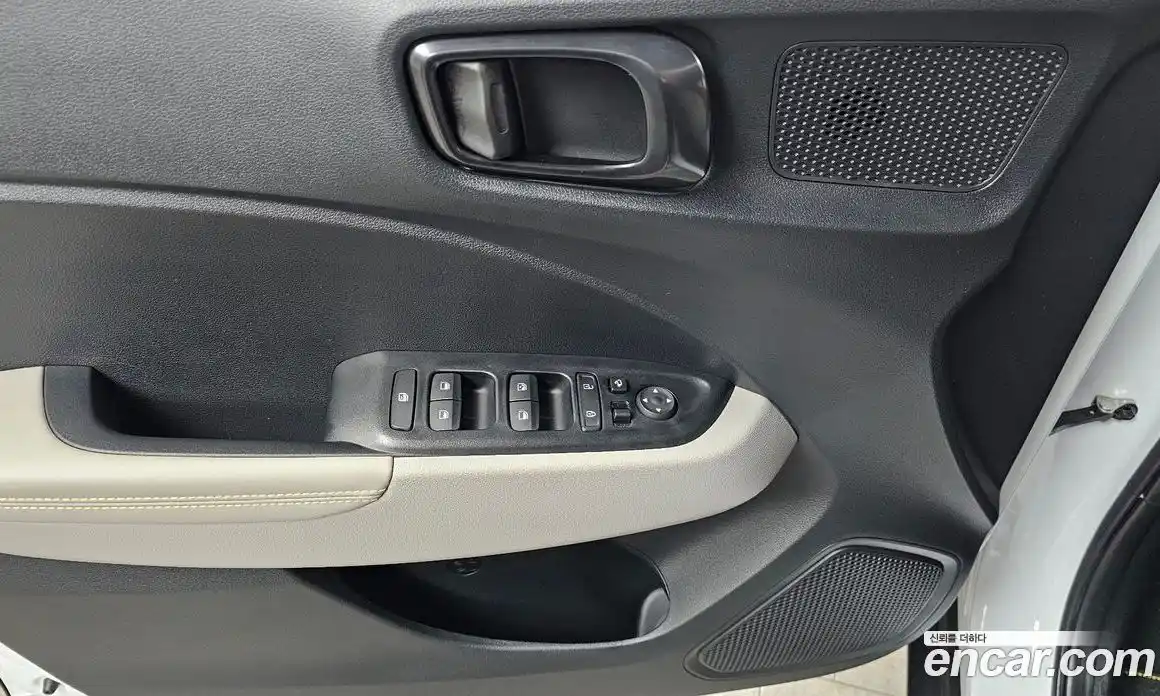 Hyundai Venue 2022 1.6 Автомат в Москве № 517184, фото 14