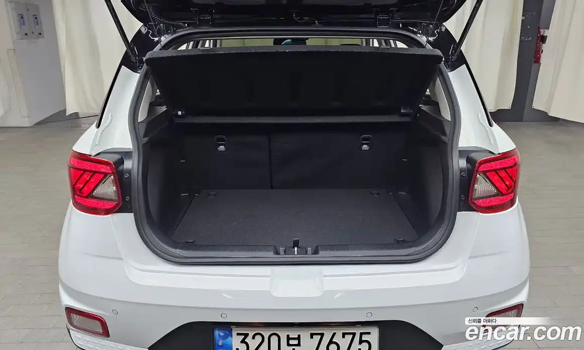 Hyundai Venue 2022 1.6 Автомат в Москве № 517184, фото 20