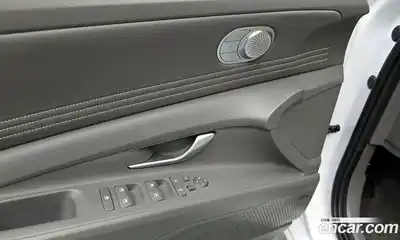 Hyundai Avante 2024 1.6 Автомат в Москве № 517684, миниатюра 11