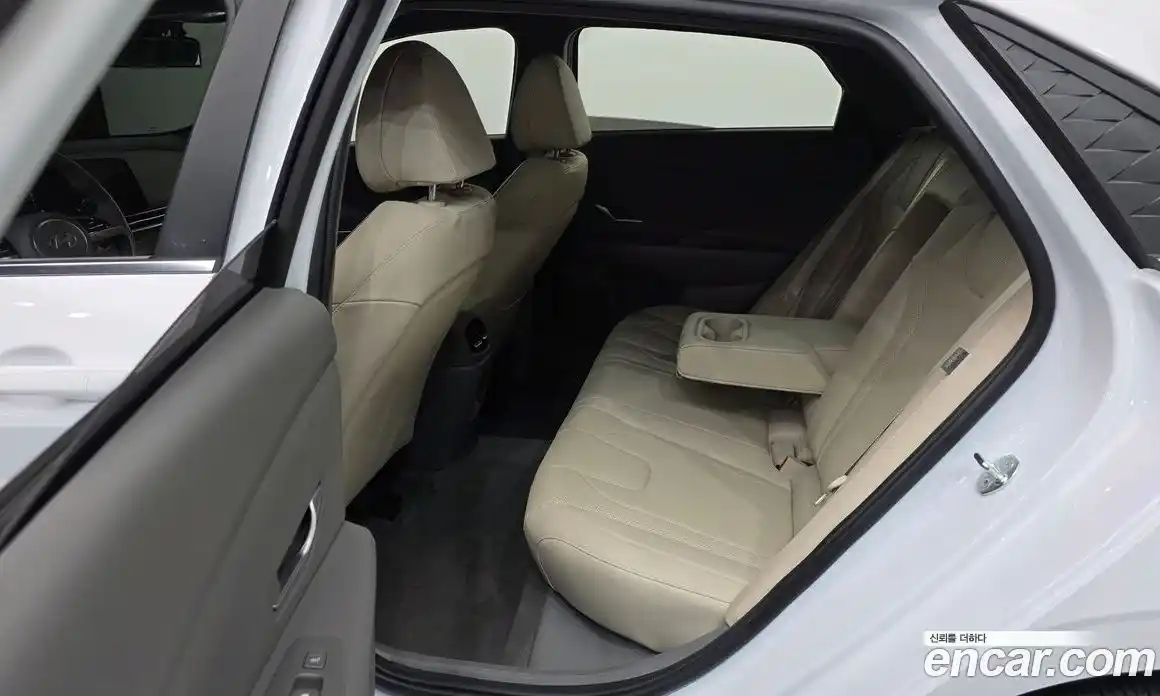 Hyundai Avante 2024 1.6 Автомат в Москве № 517684, фото 20