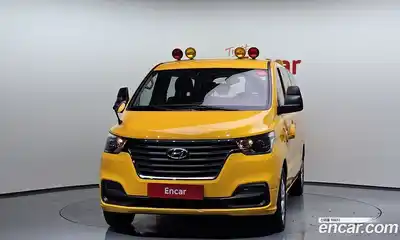 Hyundai Starex 2020 2.5 Автомат в Москве № 518260, миниатюра 3