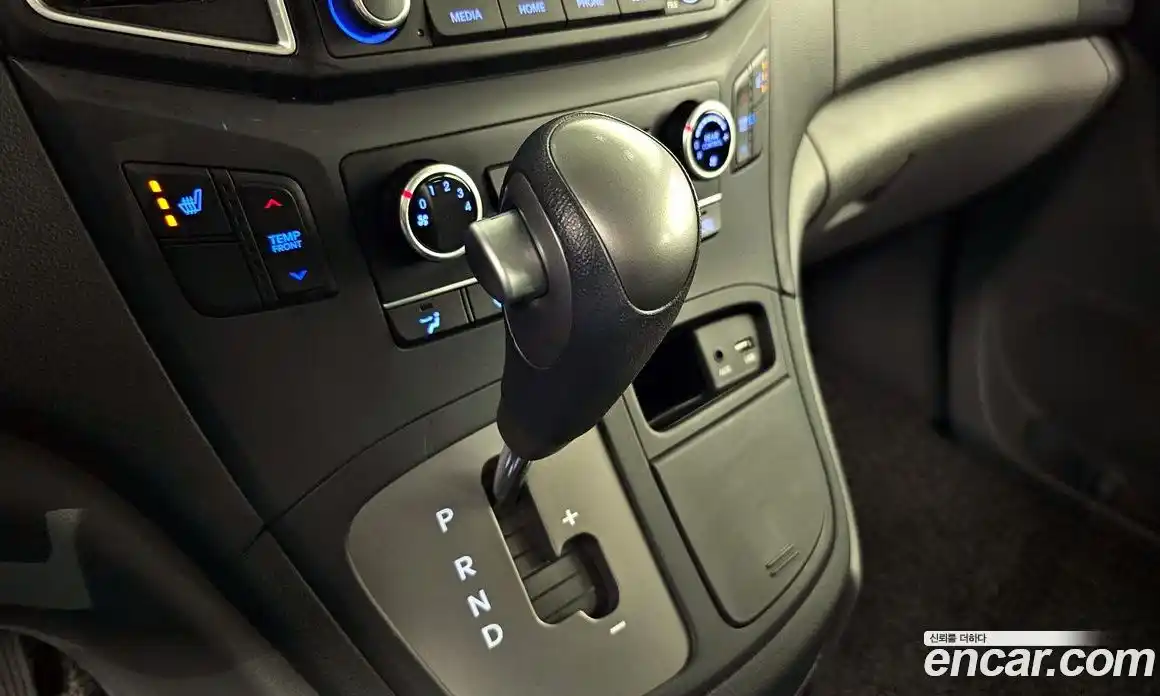 Hyundai Starex 2020 2.5 Автомат в Москве № 518260, фото 9