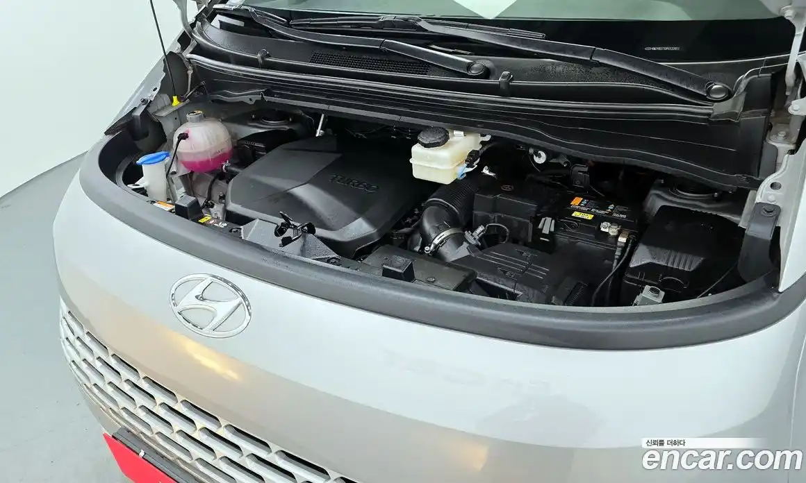 Hyundai Staria 2023 2.2 Автомат в Москве № 518326, фото 6