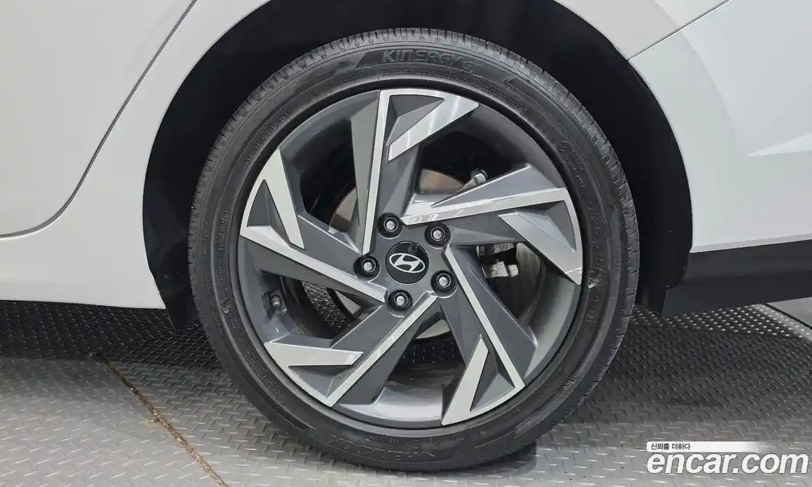 Hyundai Avante 2024 1.6 Автомат в Москве № 519038, фото 5