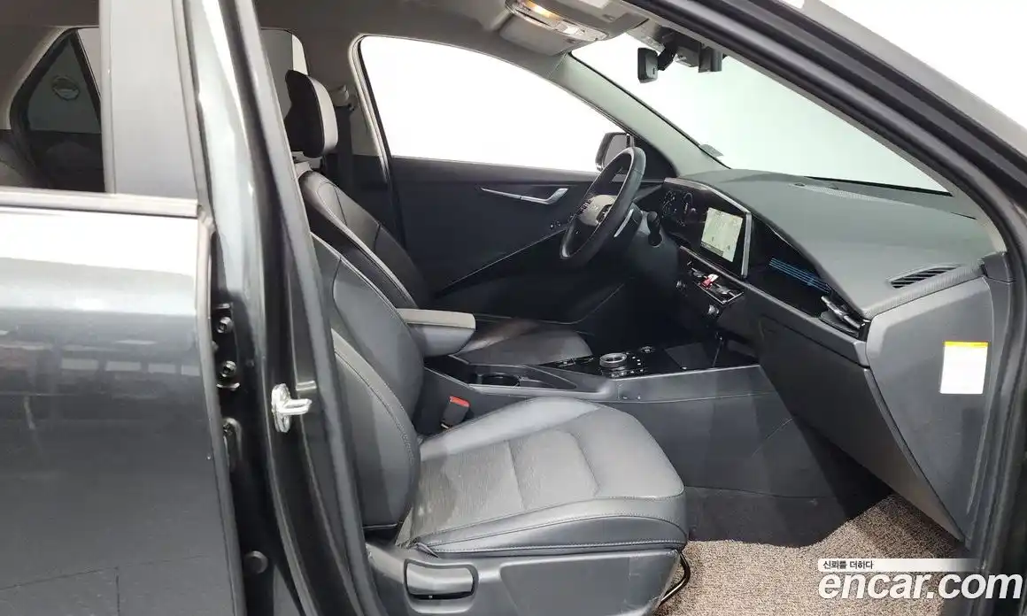 Kia Niro 2024 1.6 Автомат в Москве № 519712, фото 11