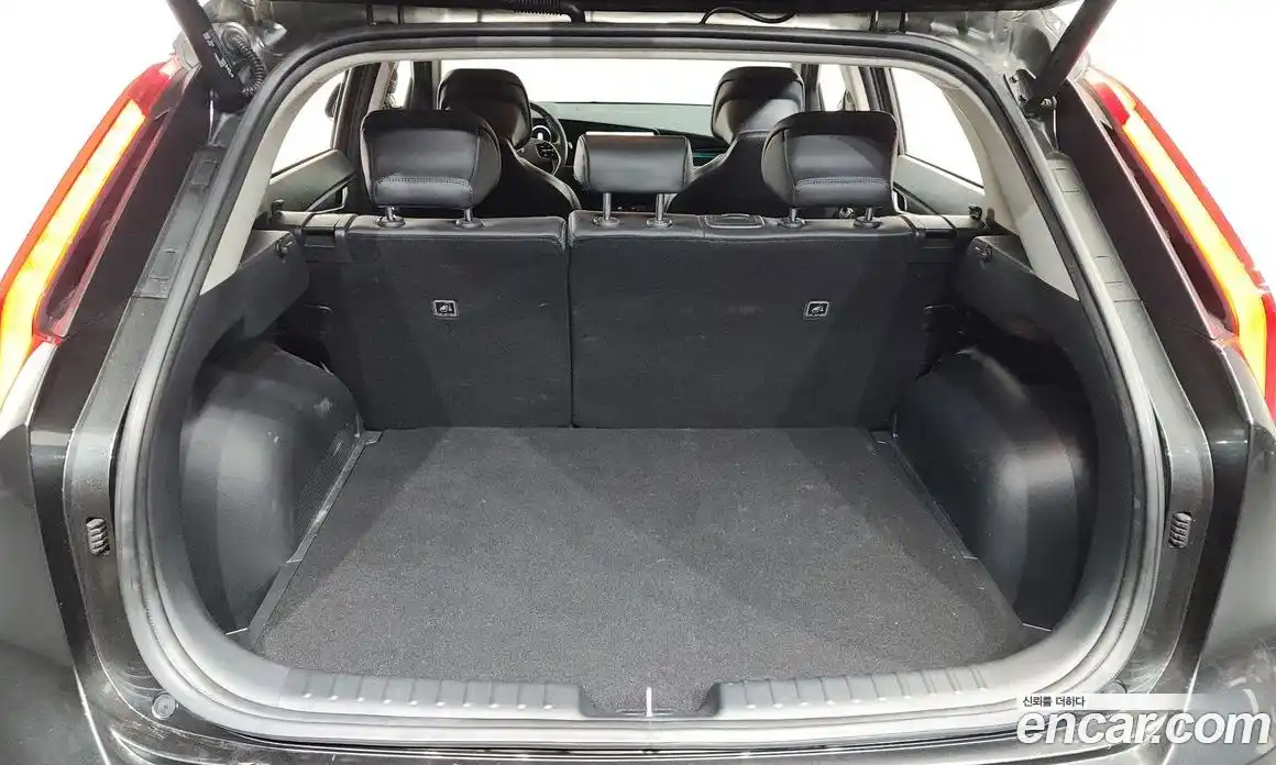 Kia Niro 2024 1.6 Автомат в Москве № 519712, фото 20