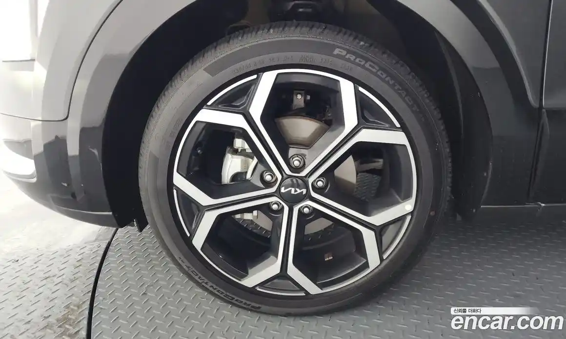 Kia Niro 2024 1.6 Автомат в Москве № 519712, фото 5