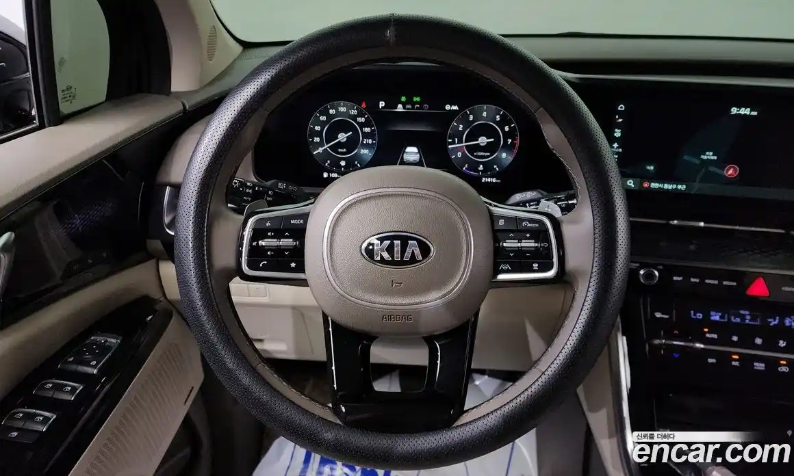 Kia Canival 2021 3.5 Автомат в Москве № 519933, фото 13