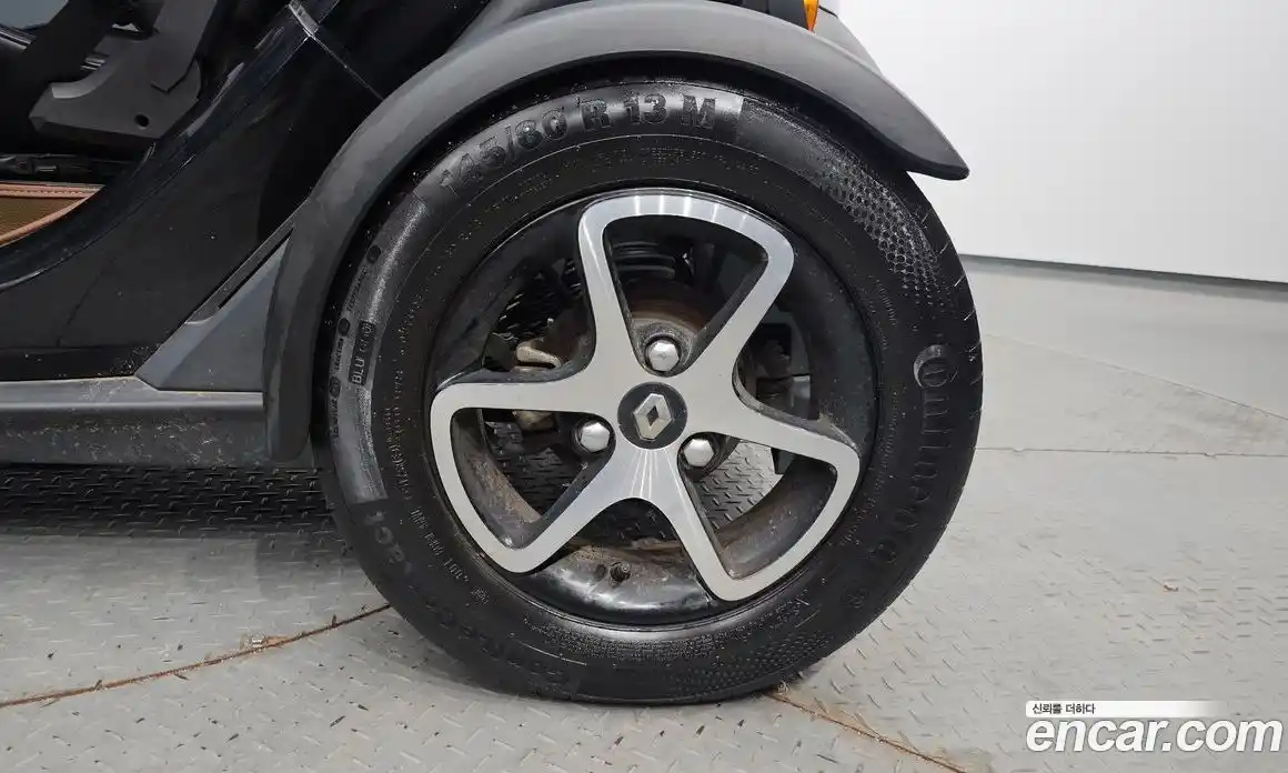 Renault Twizy 2018 0.1 Автомат в Москве № 520386, фото 5