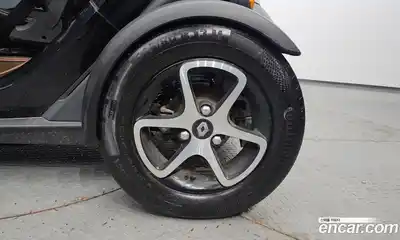 Renault Twizy 2018 0.1 Автомат в Москве № 520386, миниатюра 5