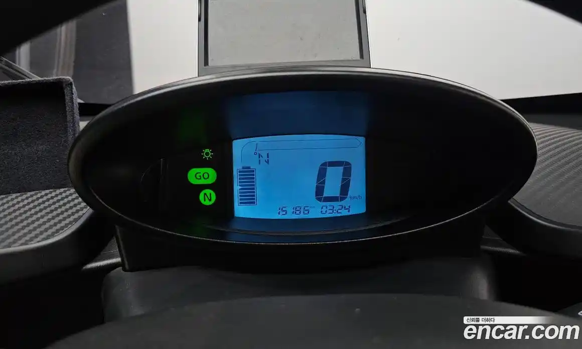 Renault Twizy 2018 0.1 Автомат в Москве № 520386, фото 8