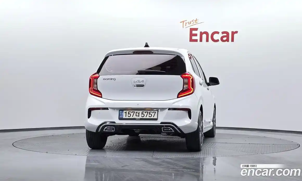 Kia Morning 2023 1.0 Автомат в Москве № 522047, фото 3