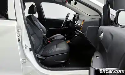 Kia Morning 2023 1.0 Автомат в Москве № 522047, миниатюра 9