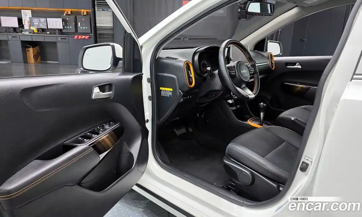 Kia Morning 2023 1.0 Автомат в Москве № 522047, фото 10