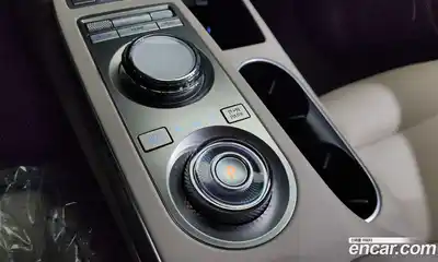 Genesis GV70 2022 2.5 Автомат в Москве № 523745, миниатюра 9