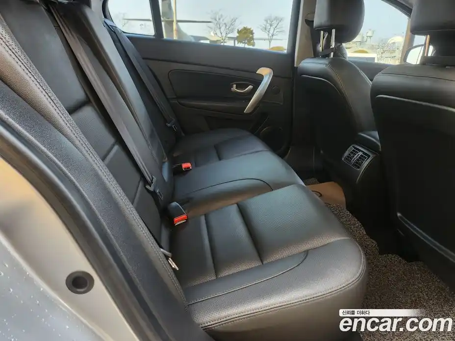 Renault SM5 2018 2.0 Автомат в Москве № 524007, фото 11