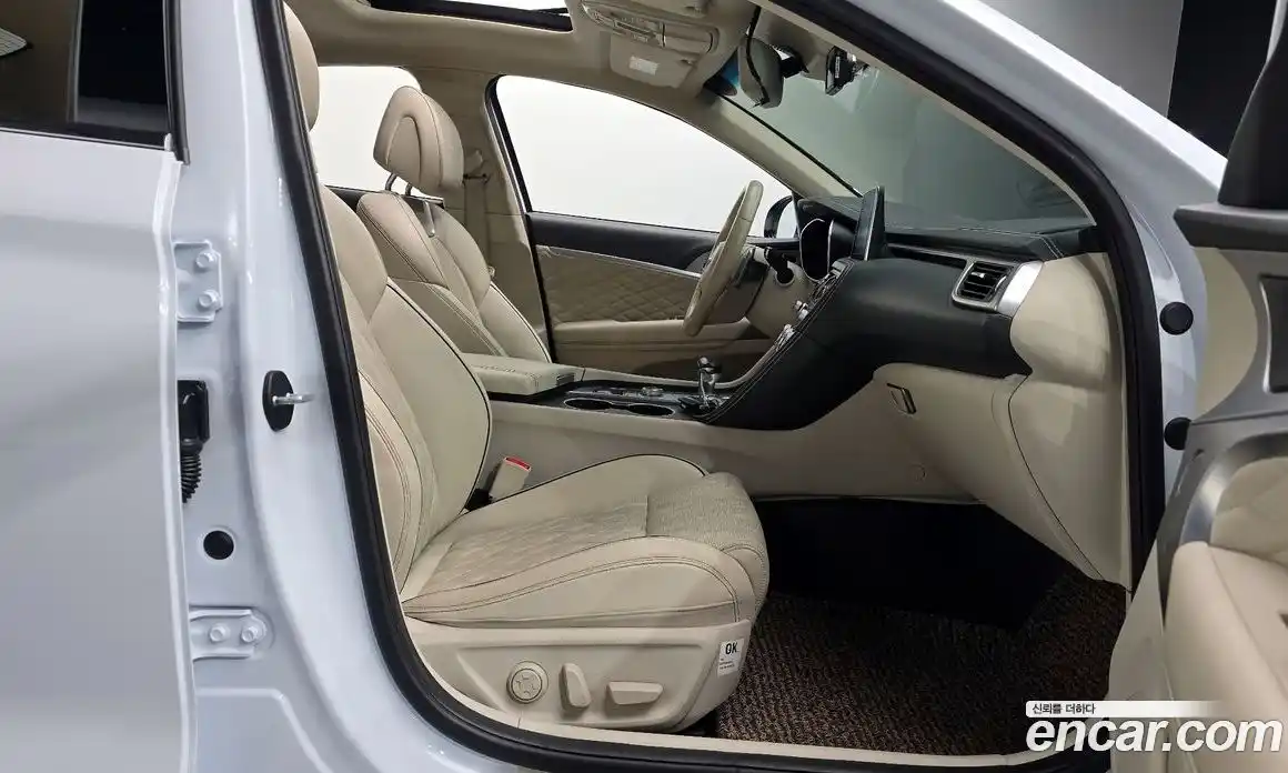 Genesis G70 2019 2.0 Автомат в Москве № 524090, фото 11