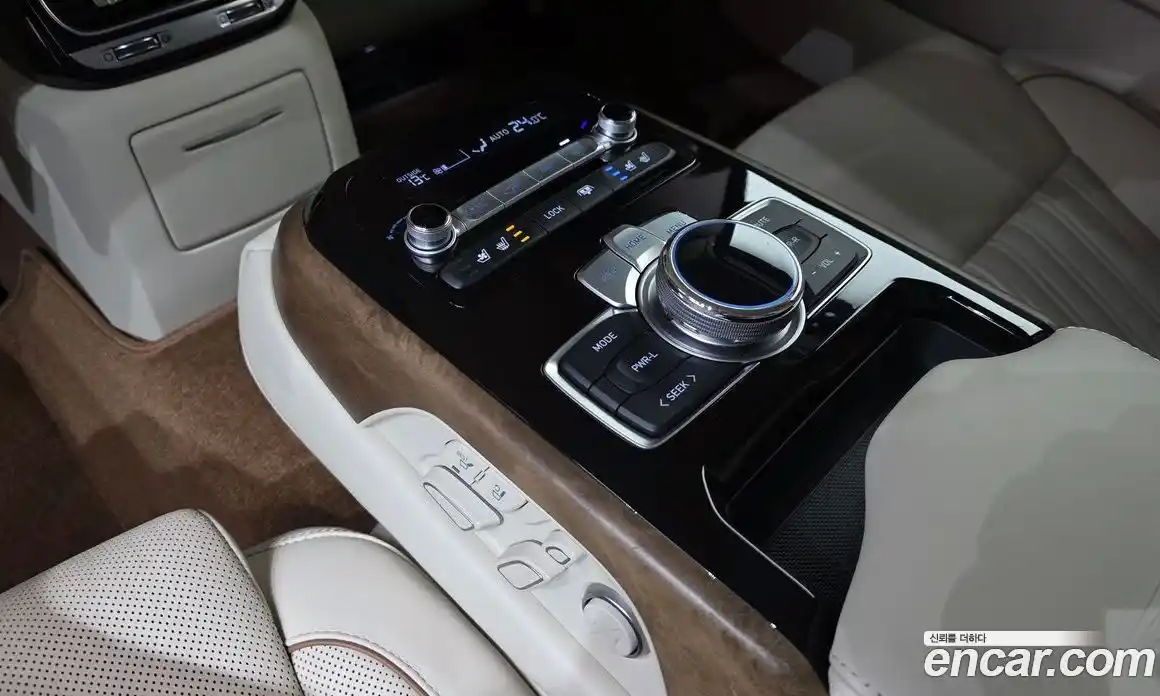 Genesis G90 2021 5.0 Автомат в Москве № 524294, фото 18