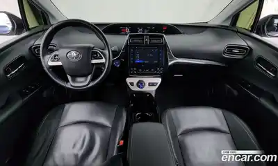 Toyota Prius 2017 1.8 Автомат в Москве № 524724, миниатюра 7