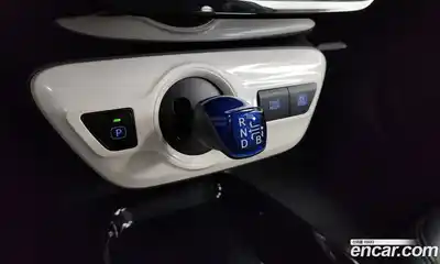 Toyota Prius 2017 1.8 Автомат в Москве № 524724, миниатюра 9