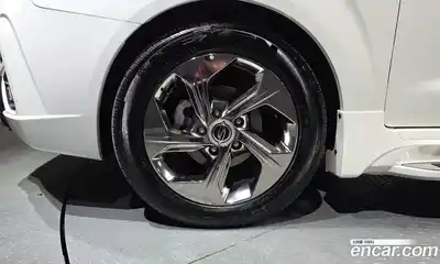 SsangYong Korando 2019 2.2 Автомат в Москве № 525112, миниатюра 5