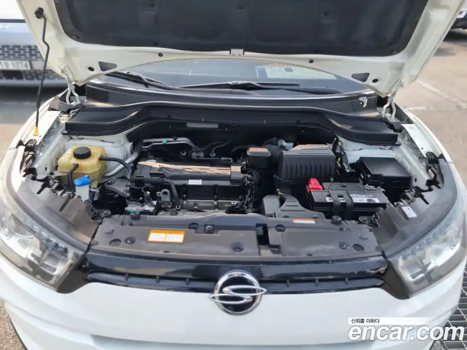 SsangYong TIBOLI 2015 1.6 Автомат в Москве № 527089, фото 6