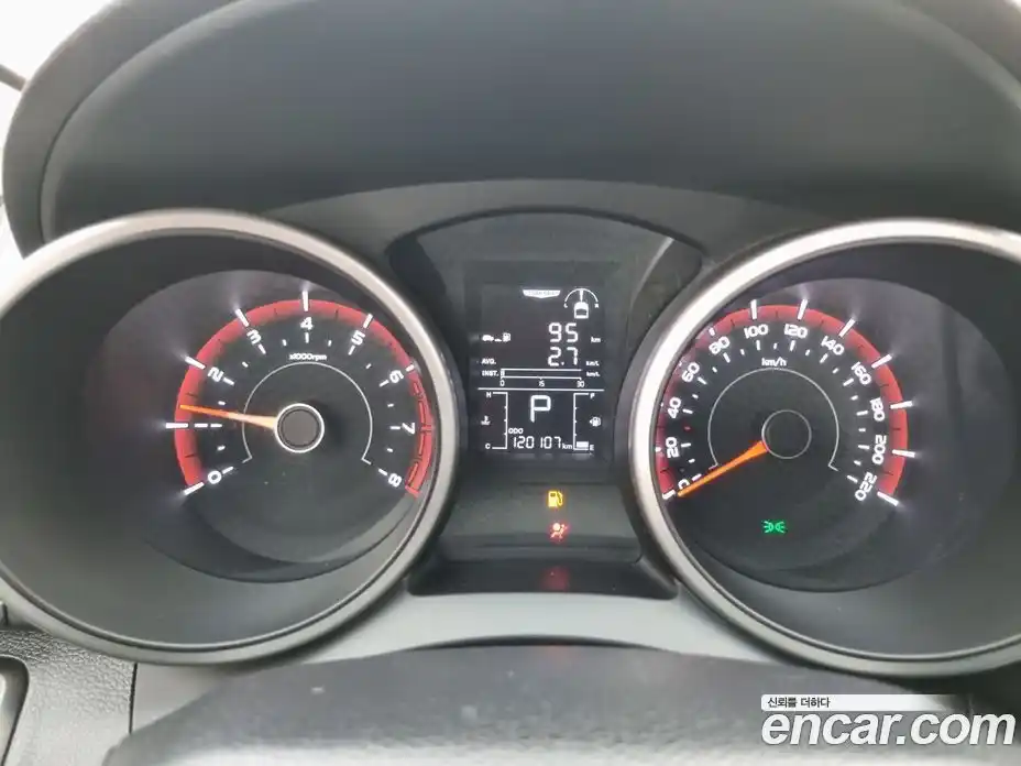 SsangYong TIBOLI 2015 1.6 Автомат в Москве № 527089, фото 8