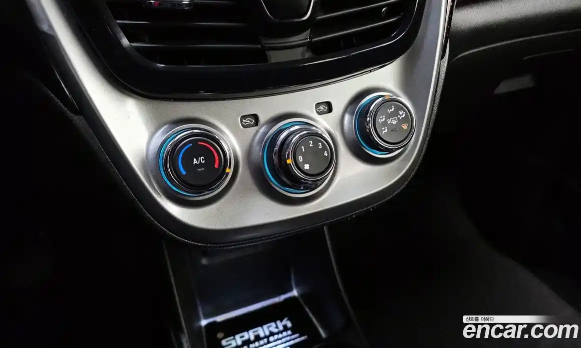 Chevrolet Spark 2017 1.0 Автомат в Москве № 527642, фото 15