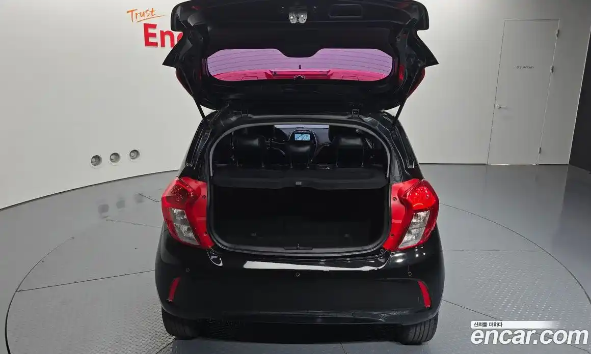 Chevrolet Spark 2017 1.0 Автомат в Москве № 527642, фото 20