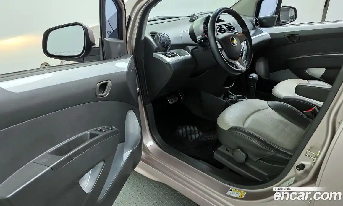 Chevrolet Matiz 2011 1.0 Автомат в Москве № 527947, фото 11