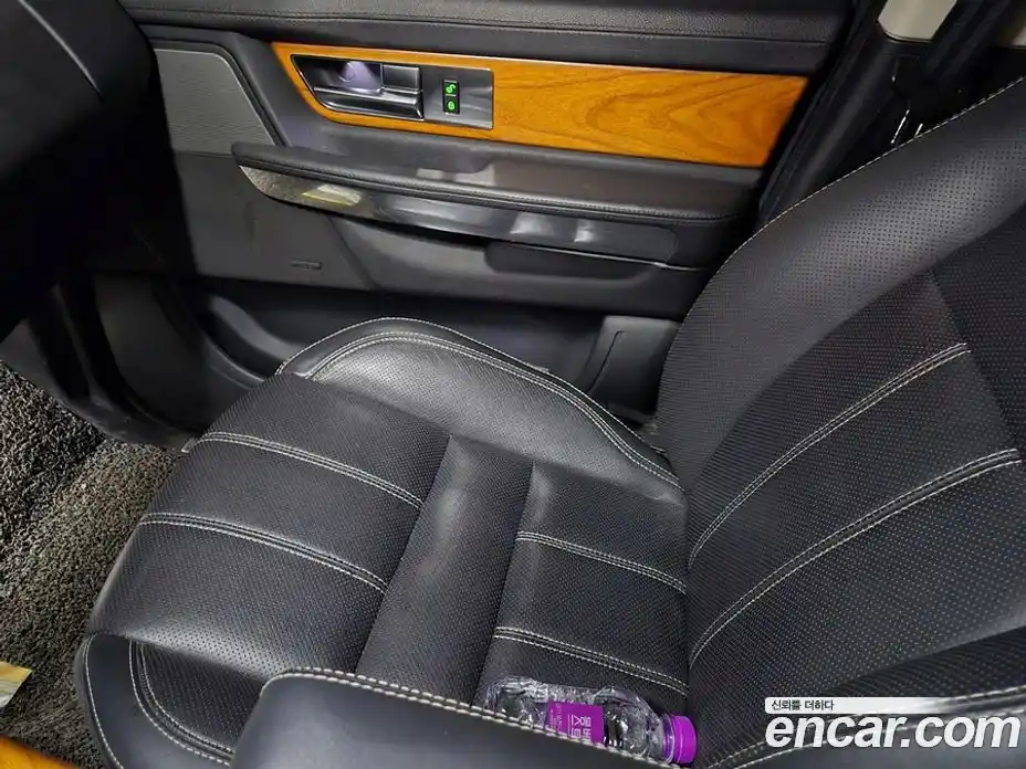 Land Rover Range-Rover Sport 2011 5.0 Автомат в Москве № 528685, фото 4