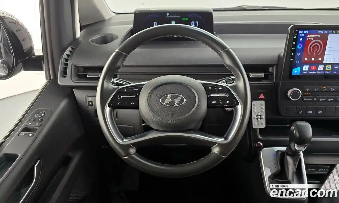 Hyundai Staria 2022 3.5 Автомат в Москве № 530388, фото 13