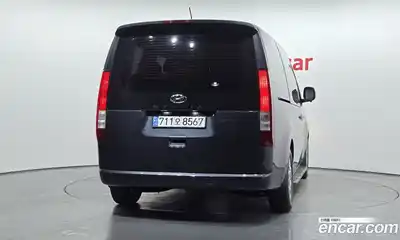 Hyundai Staria 2022 3.5 Автомат в Москве № 530388, миниатюра 4