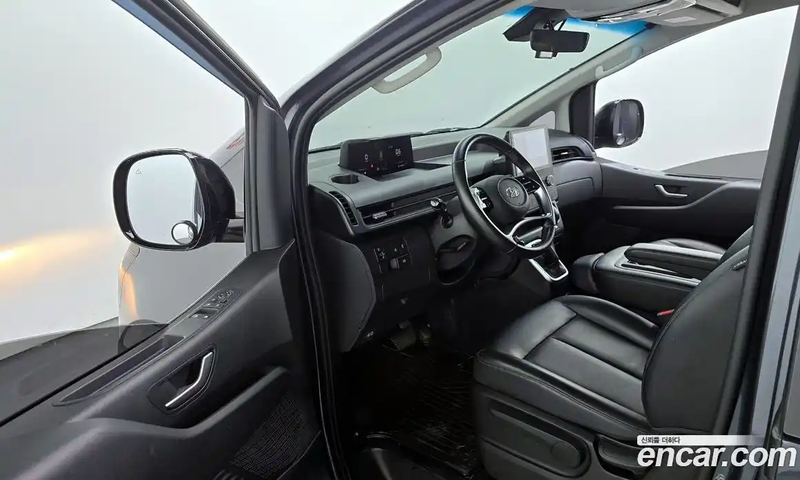 Hyundai Staria 2022 3.5 Автомат в Москве № 530388, фото 10