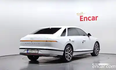 Hyundai Grandeur 2023 2.5 Автомат в Москве № 530600, миниатюра 2