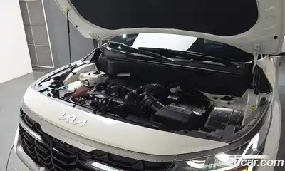 Kia Seltos 2023 1.6 Автомат в Москве № 532033, миниатюра 5