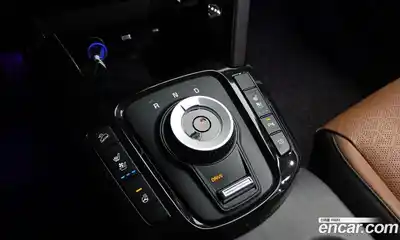 Kia Seltos 2023 1.6 Автомат в Москве № 532033, миниатюра 8