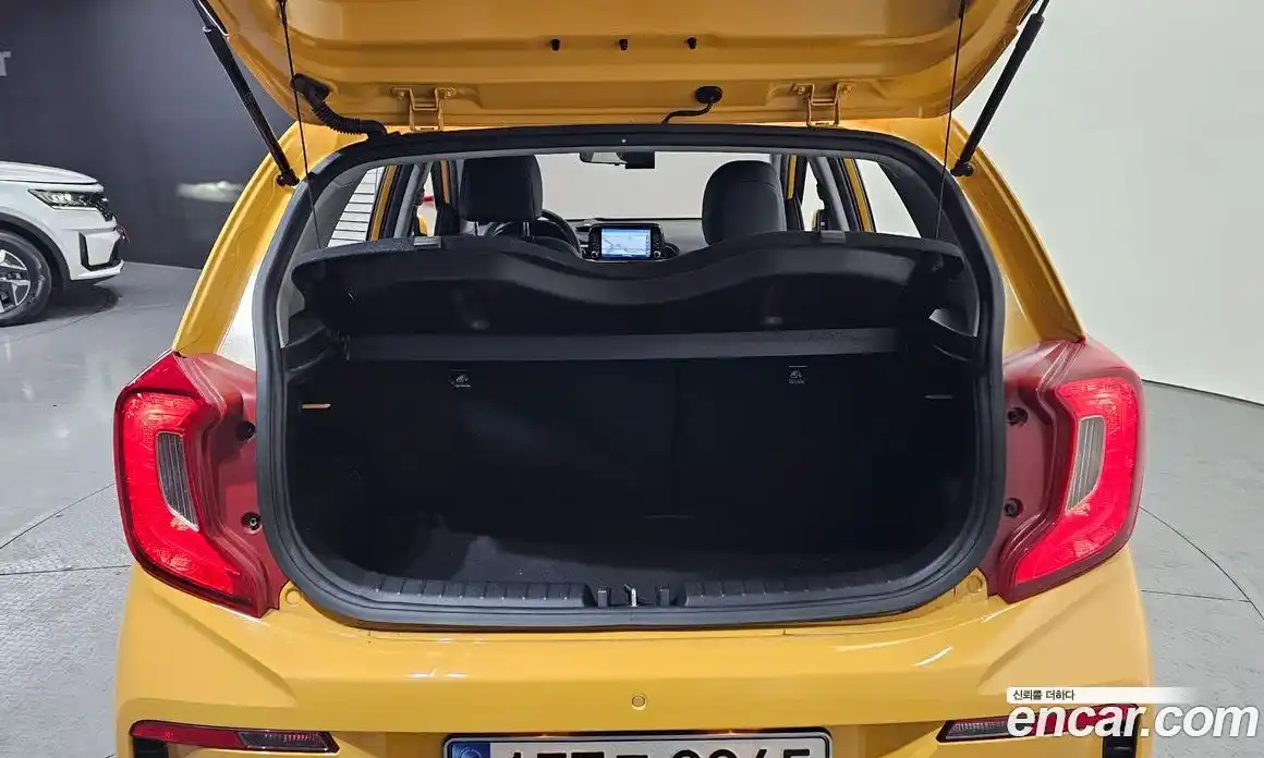 Kia Morning 2023 1.0 Автомат в Москве № 532305, фото 19