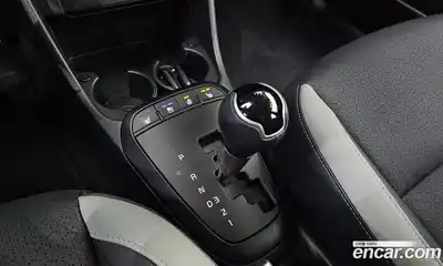 Kia Morning 2023 1.0 Автомат в Москве № 532305, миниатюра 8