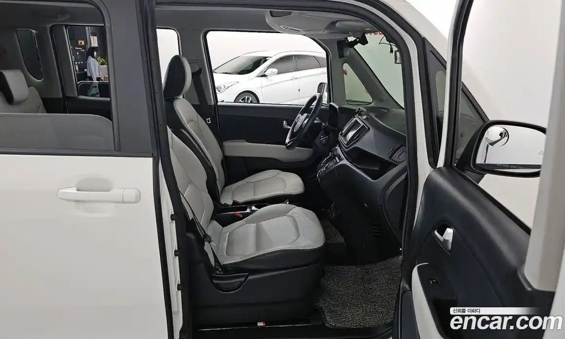 Kia Ray 2023 1.0 Автомат в Москве № 532593, фото 11