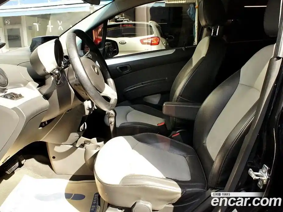 Chevrolet Spark 2012 1.0 Автомат в Москве № 532634, фото 10