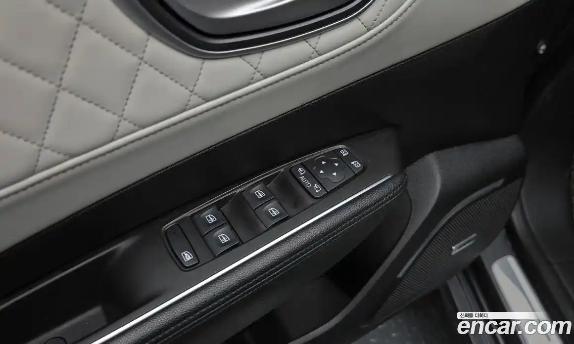 Renault SM6 2016 1.6 Автомат в Москве № 533916, фото 17