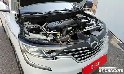 Renault QM6 2017 2.0 Автомат в Москве № 534283, миниатюра 6